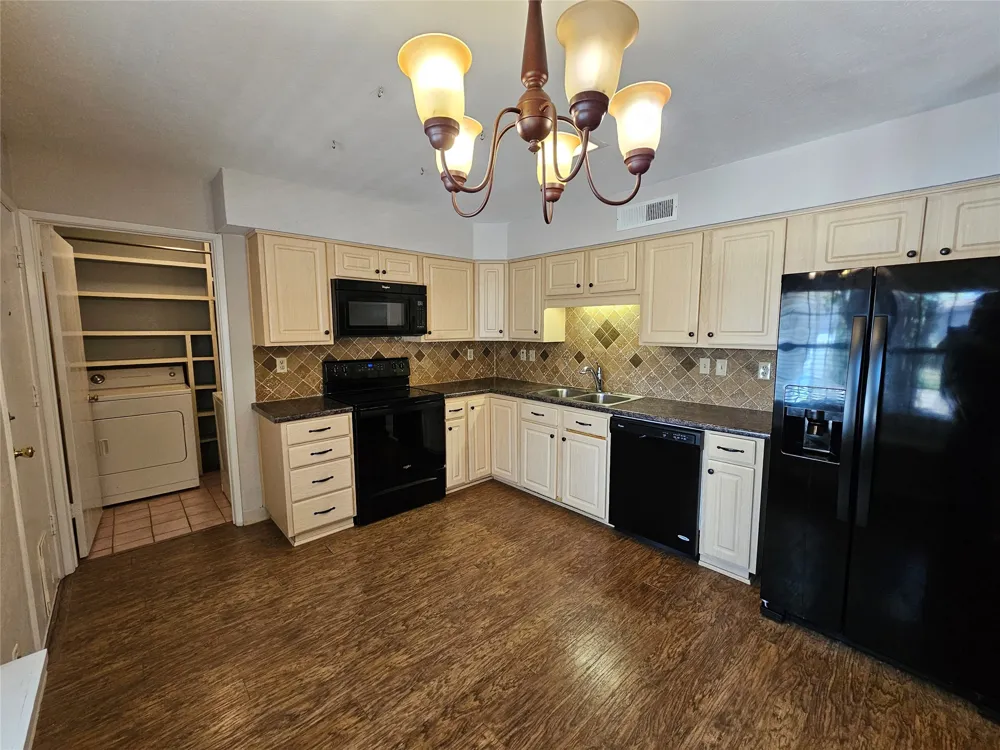 7713 Jerome Drive Plano, TX 75025