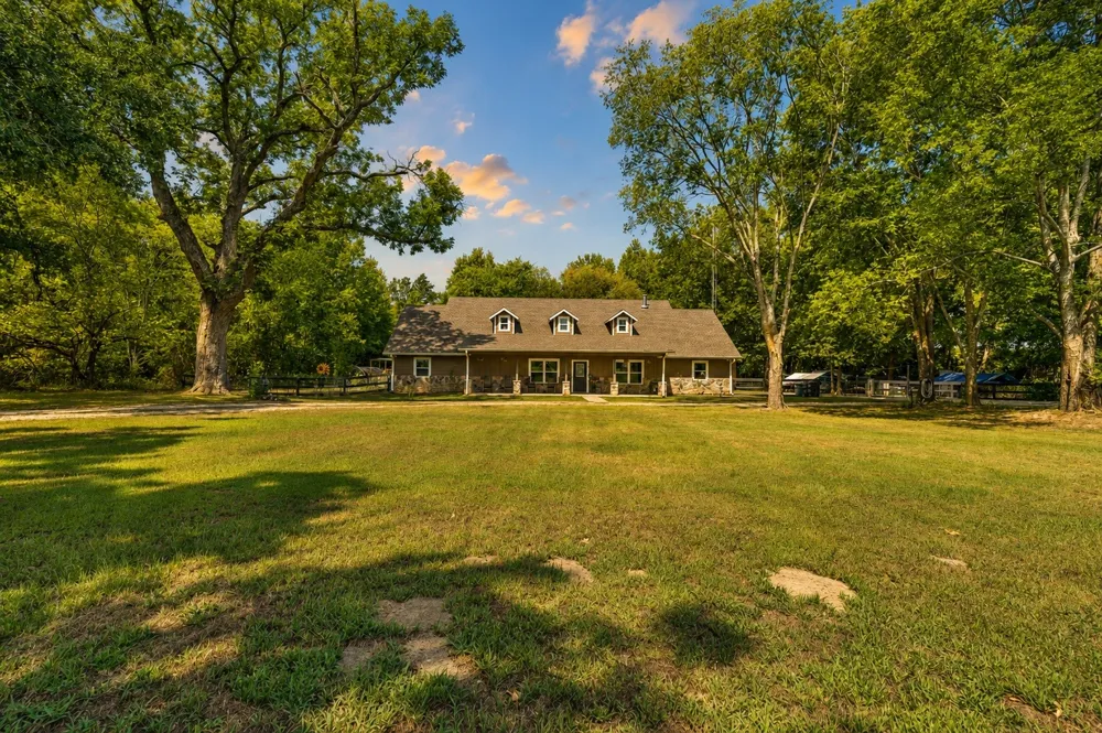 3374 Fm 1652 Grand Saline, TX 75140