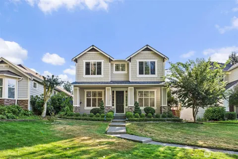 8504 Lackland Court NE