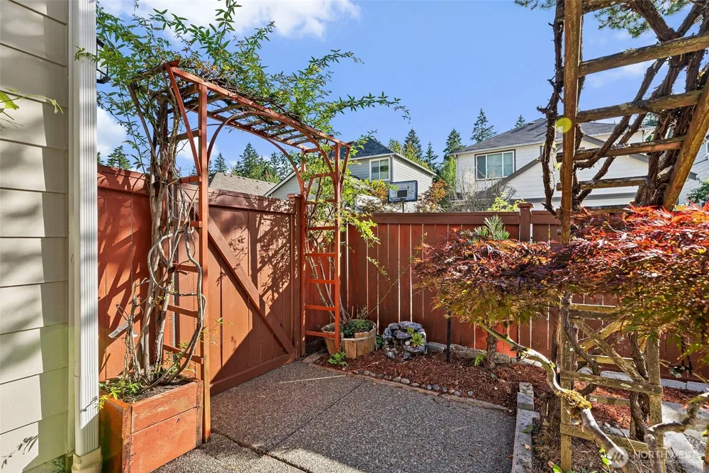 8504 Lackland Court NE Lacey, WA 98516