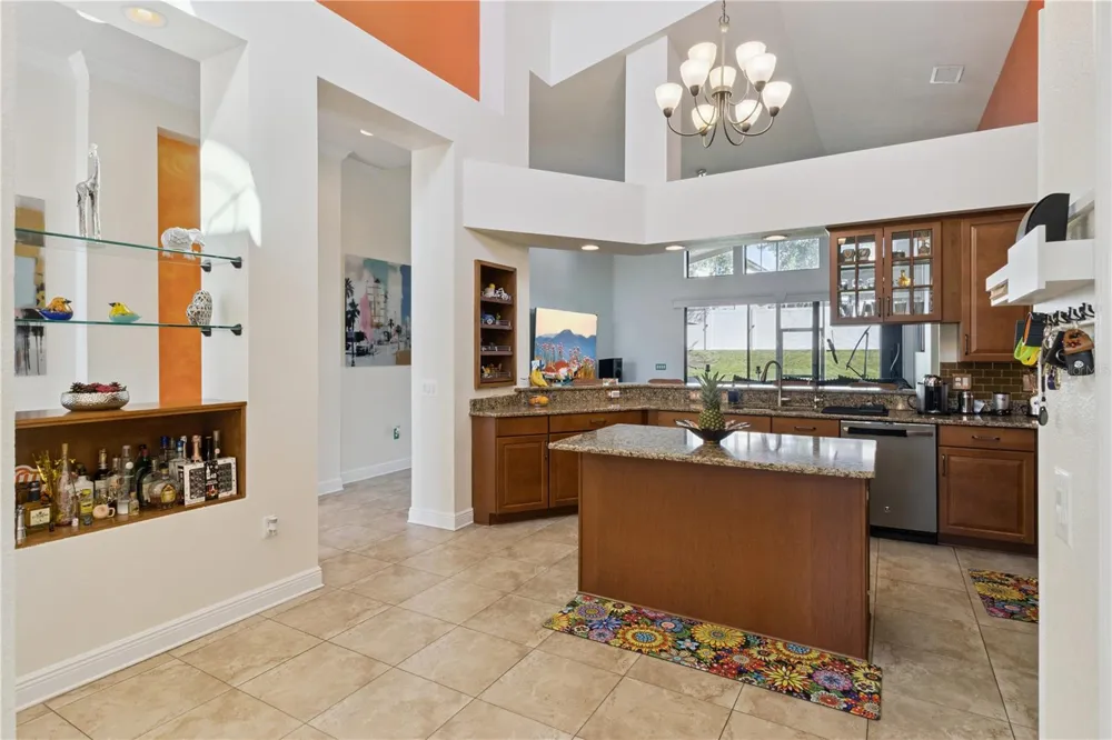 3943 SUNSET LAKE DRIVE Lakeland, FL 33810