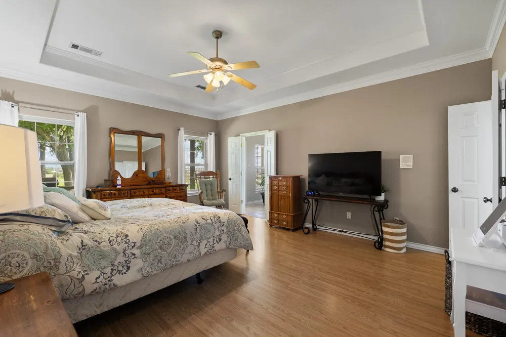 8648 County Road 1128 Godley, TX 76044