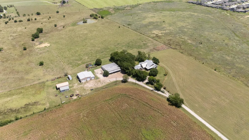 8648 County Road 1128 Godley, TX 76044