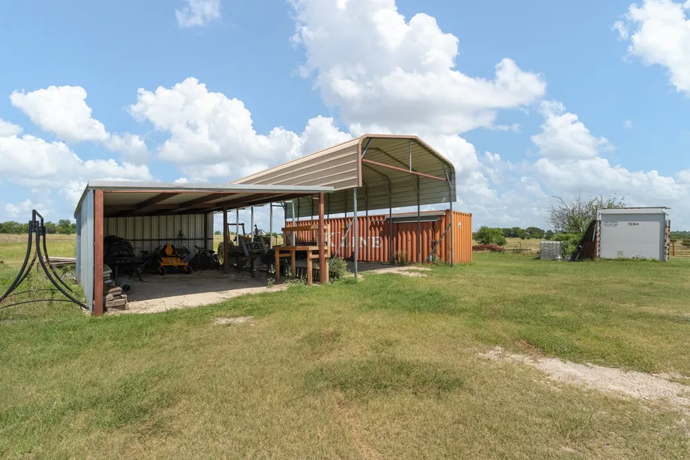 8648 County Road 1128 Godley, TX 76044