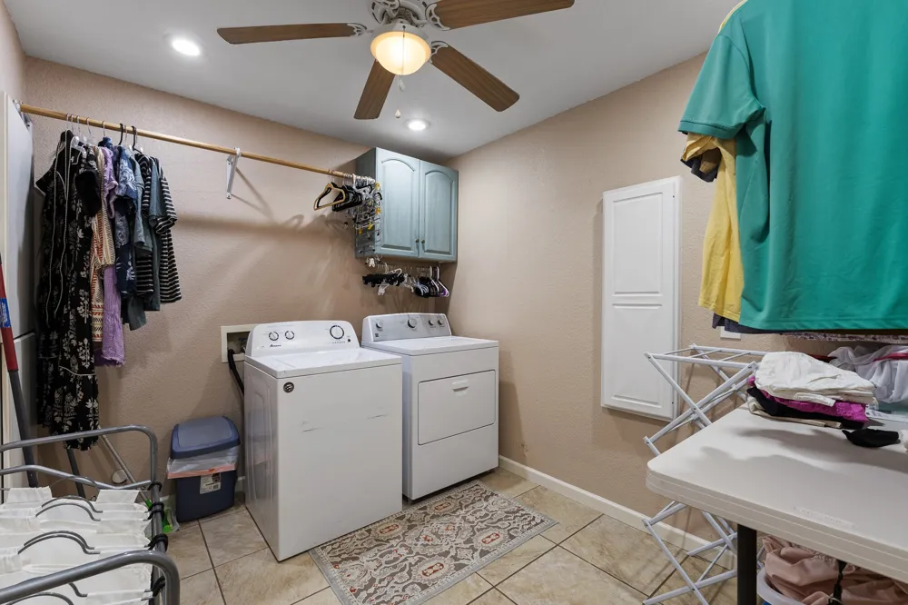 8648 County Road 1128 Godley, TX 76044