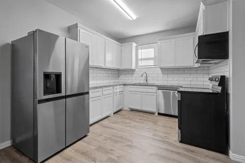 525 E Ball Street #525