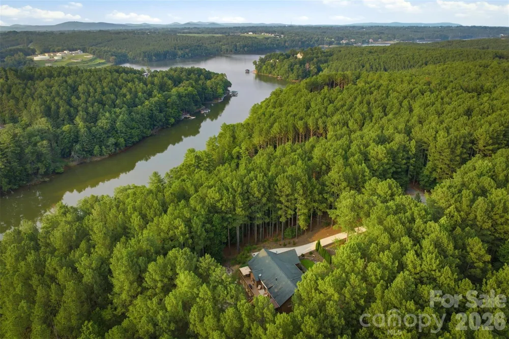 2079 Dockside Place Connelly Springs, NC 28612