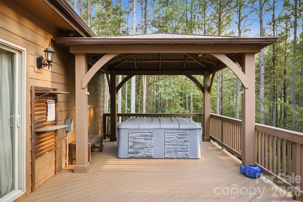 2079 Dockside Place Connelly Springs, NC 28612