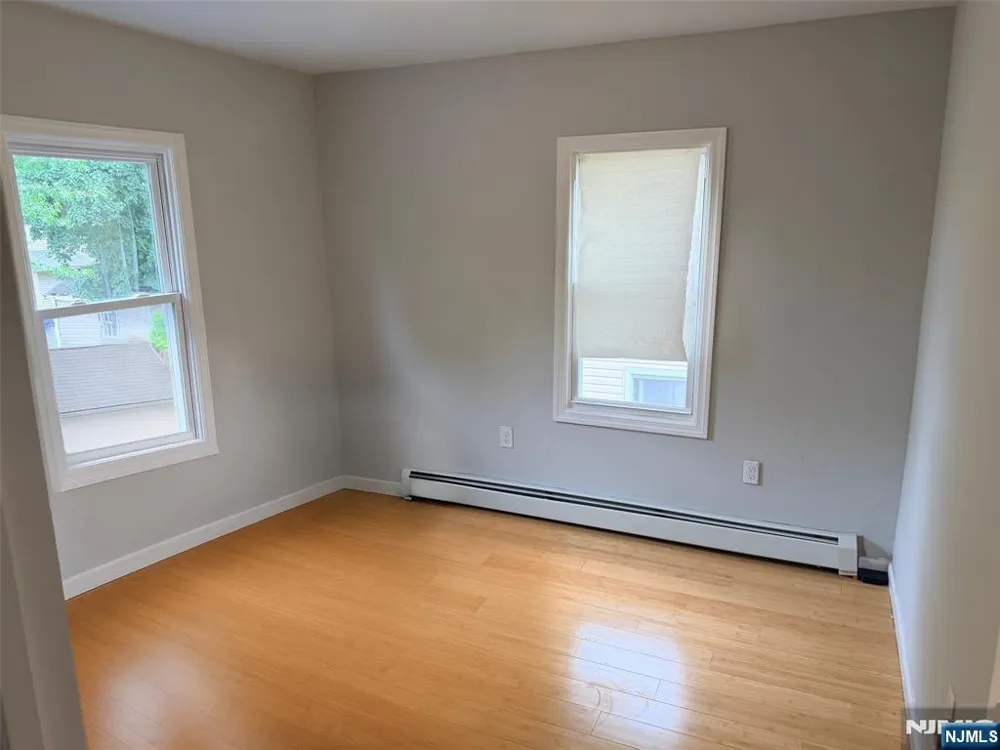 16 Wills Place Irvington, NJ 07111