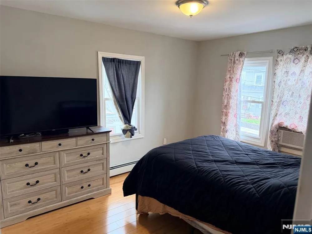 16 Wills Place Irvington, NJ 07111