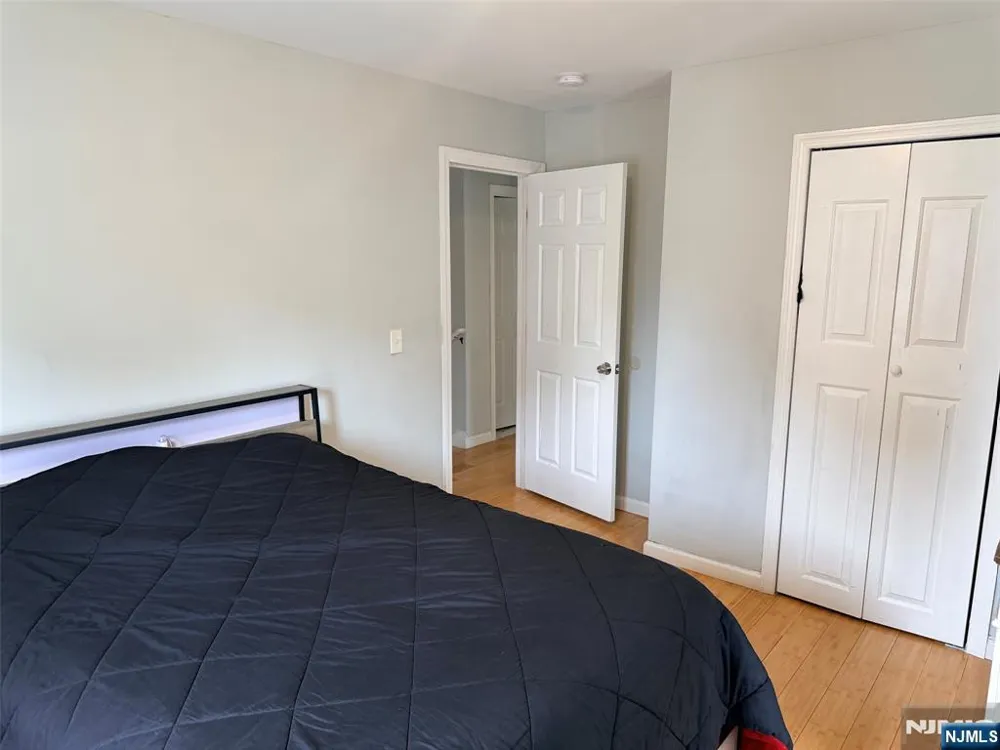 16 Wills Place Irvington, NJ 07111