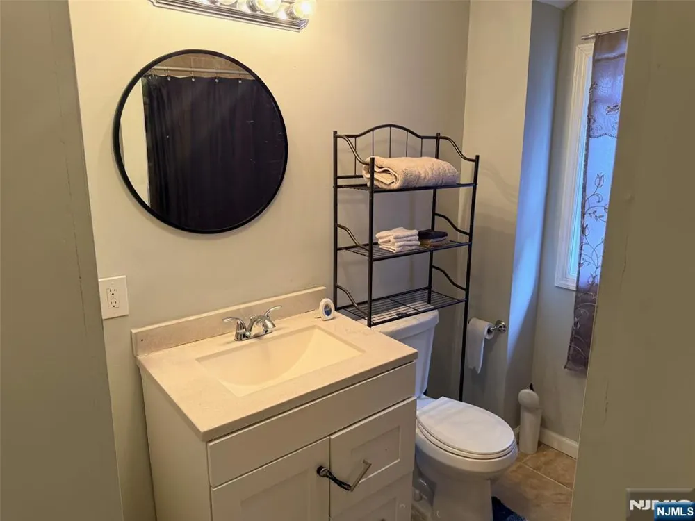 16 Wills Place Irvington, NJ 07111