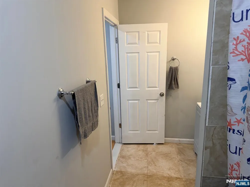 16 Wills Place Irvington, NJ 07111