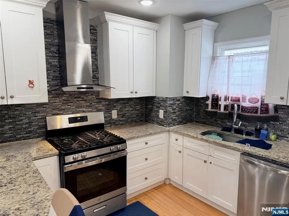 16 Wills Place Irvington, NJ 07111