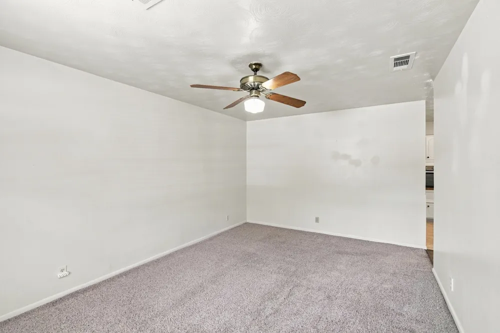 1420 Austin Drive Ennis, TX 75119