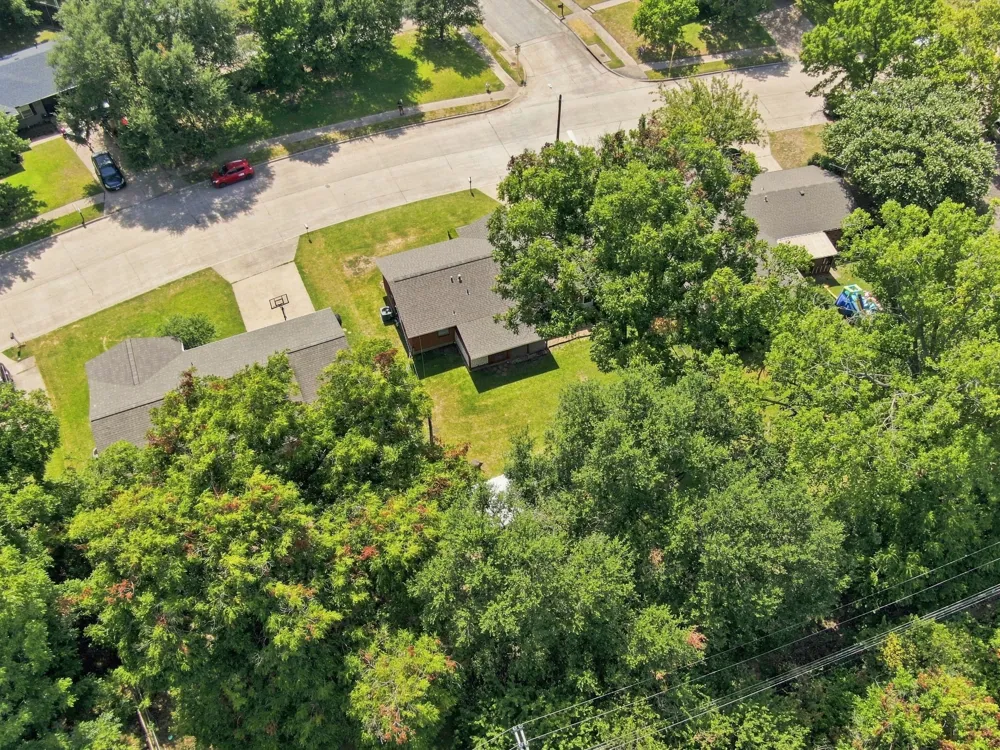 1420 Austin Drive Ennis, TX 75119