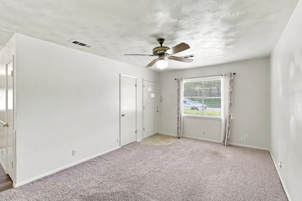 1420 Austin Drive Ennis, TX 75119