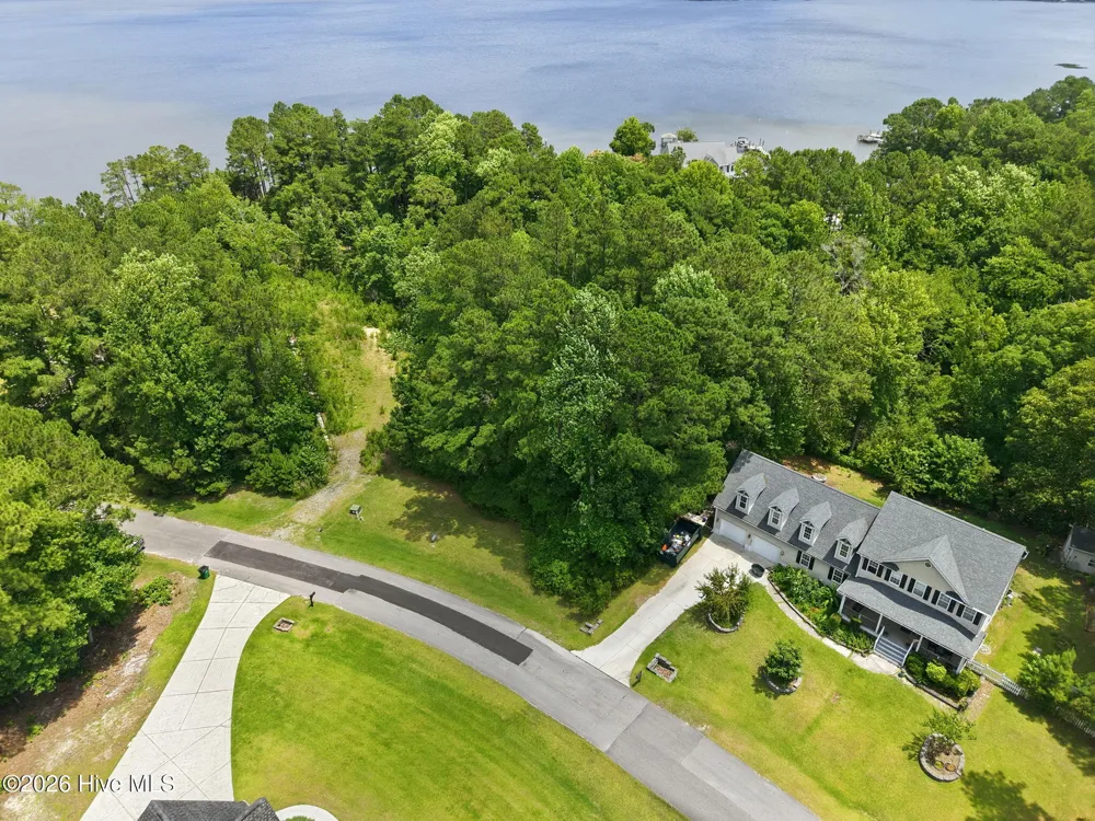 306 Limbaugh Lane Swansboro, NC 28584