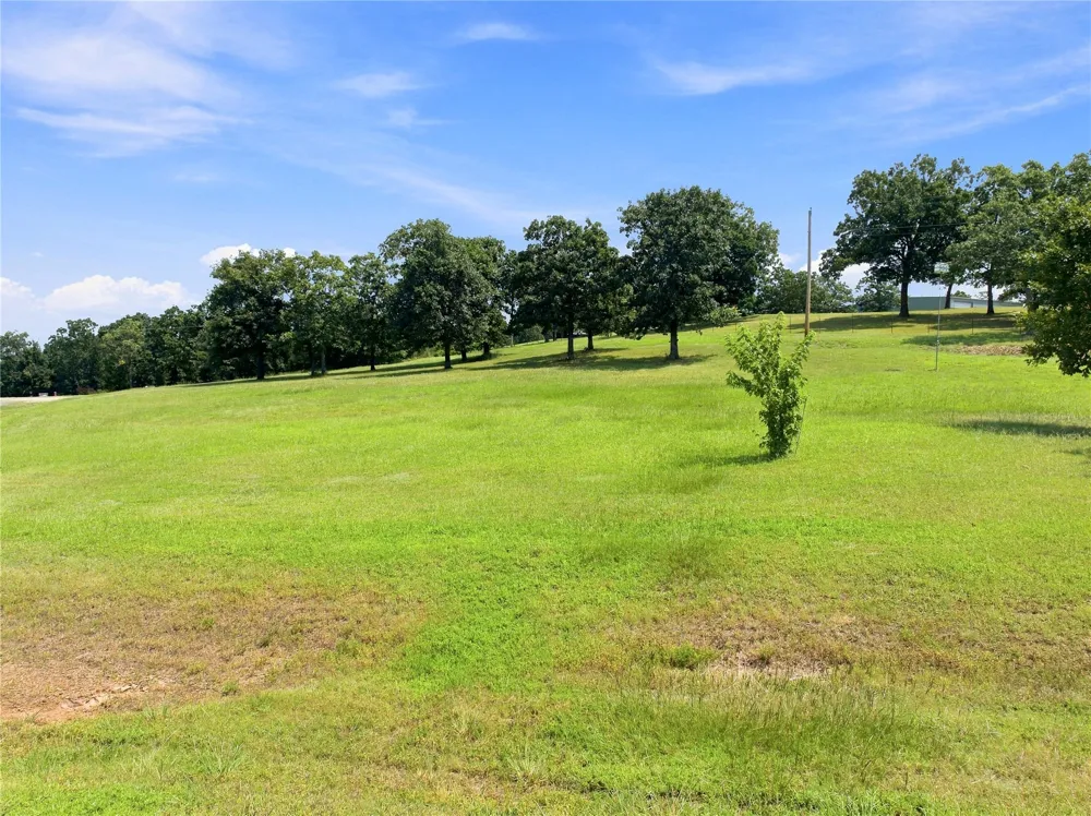 957 ROAD Vian, OK 74962
