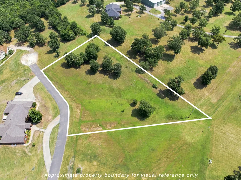 957 ROAD Vian, OK 74962
