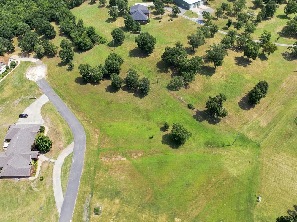 957 ROAD Vian, OK 74962