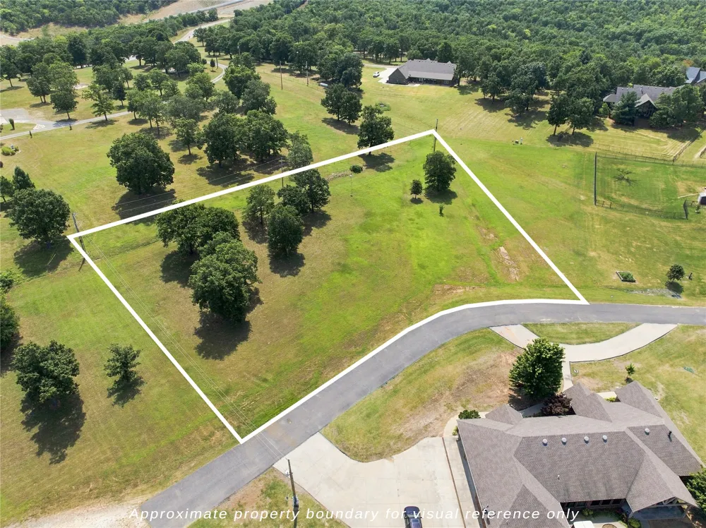 957 ROAD Vian, OK 74962