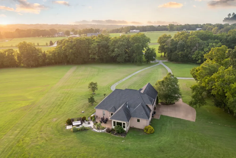120 Wartrace Creek Rd Wartrace, TN 37183