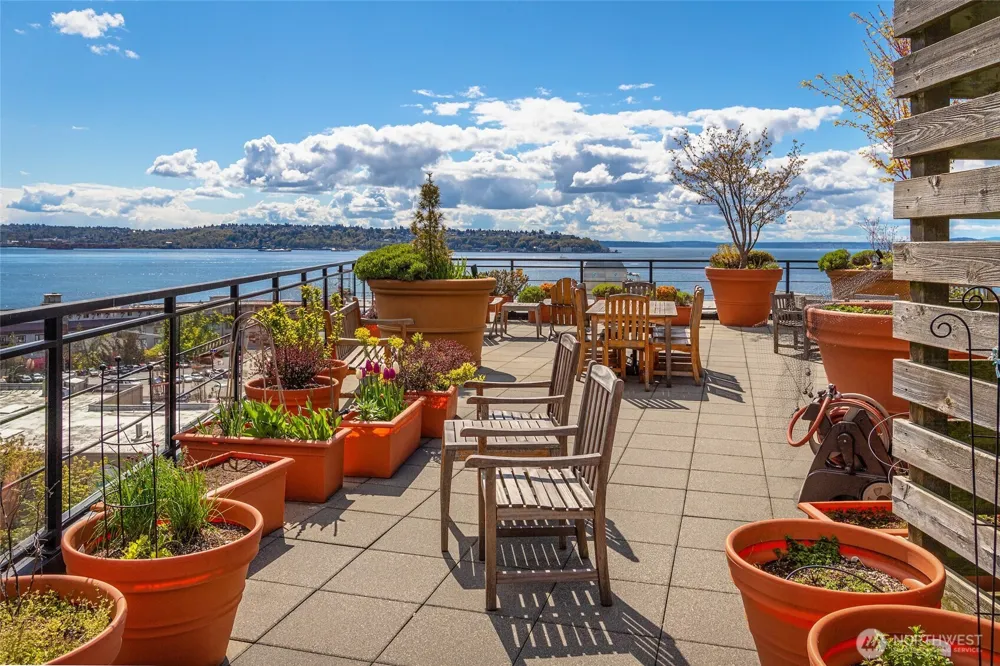 2607 Western Avenue #452 Seattle, WA 98121