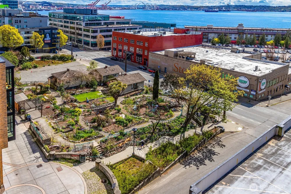 2607 Western Avenue #452 Seattle, WA 98121