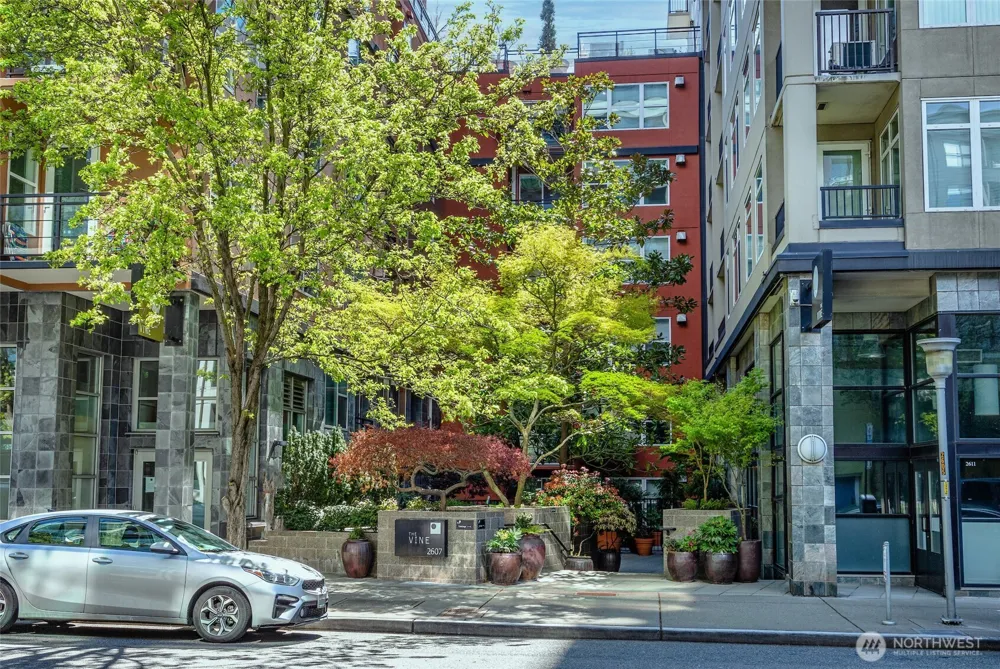 2607 Western Avenue #452 Seattle, WA 98121