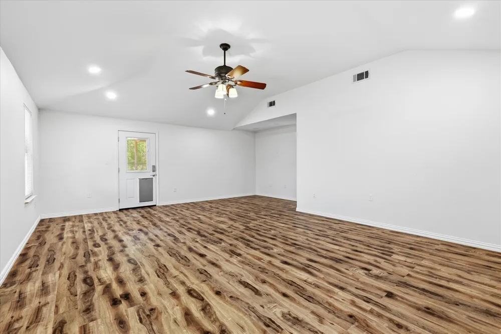 8766 Webb Road Ponder, TX 76259