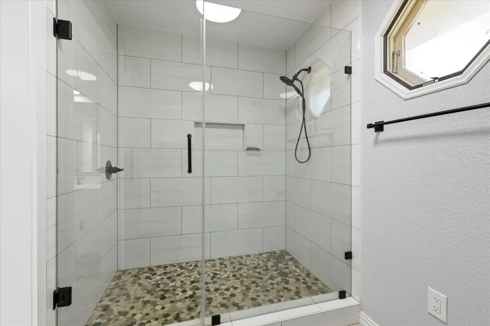 8766 Webb Road Ponder, TX 76259