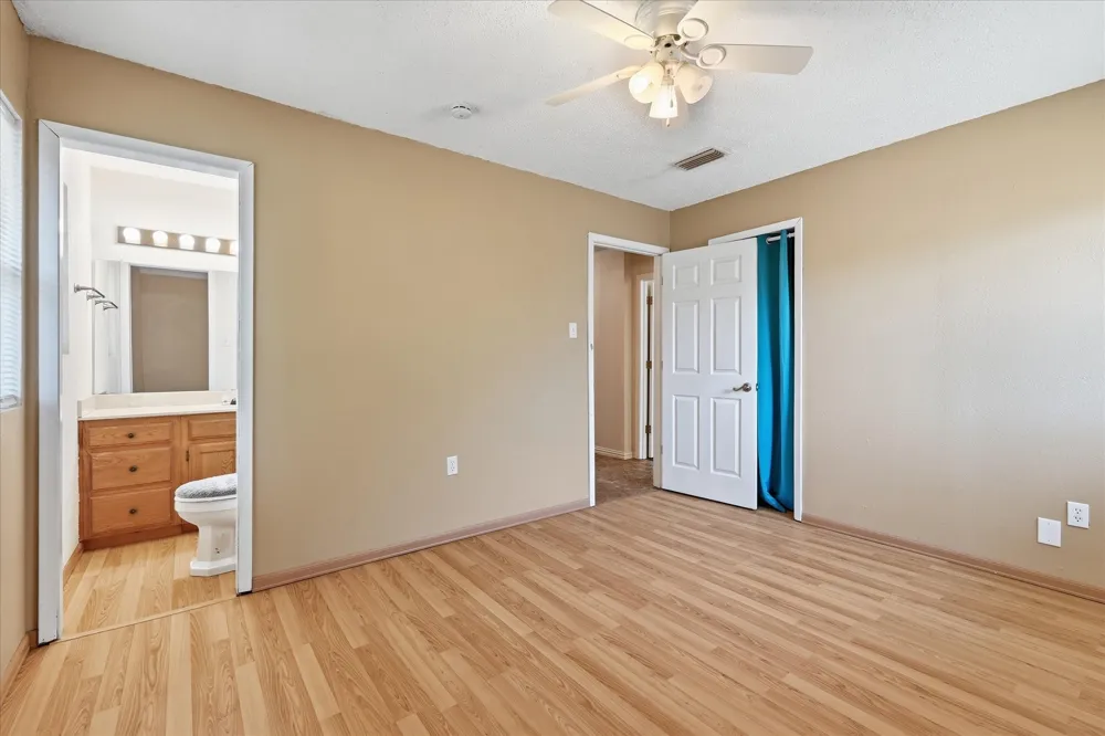 8766 Webb Road Ponder, TX 76259