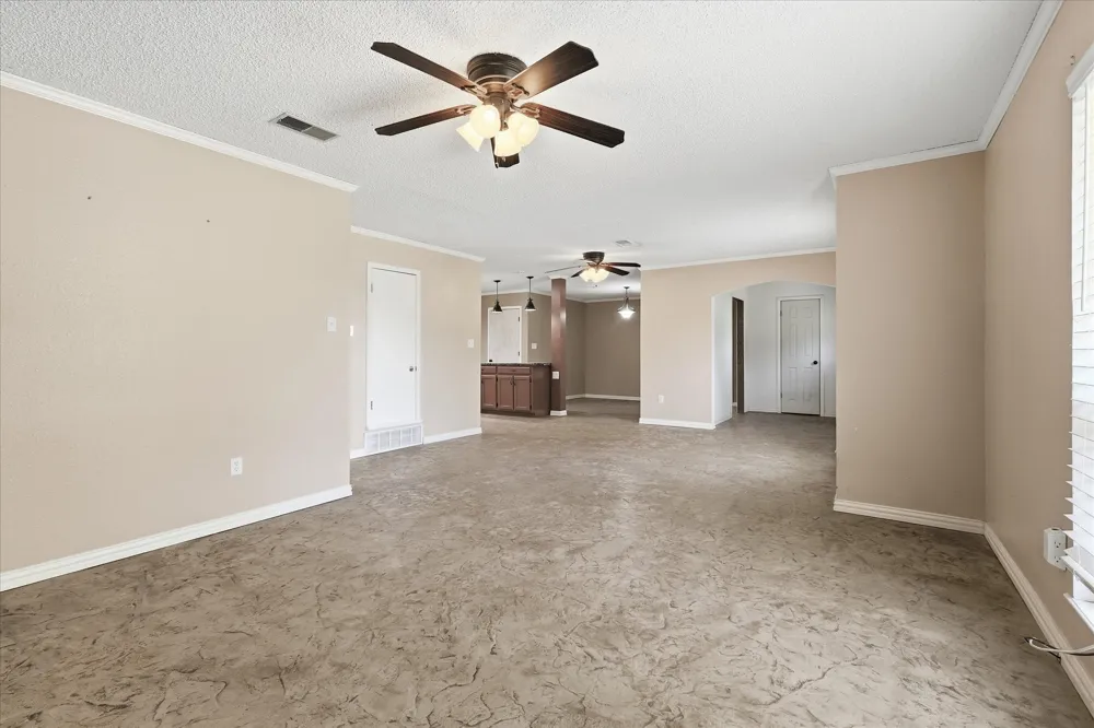 8766 Webb Road Ponder, TX 76259