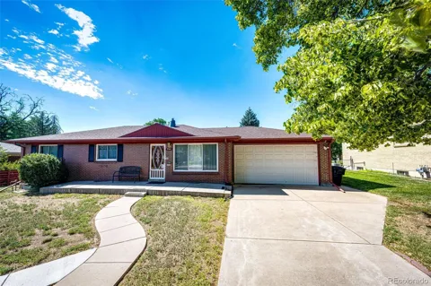 3344 W Wagon Trail Drive