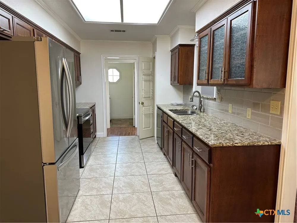 8221 Mountain Drive Salado, TX 76571