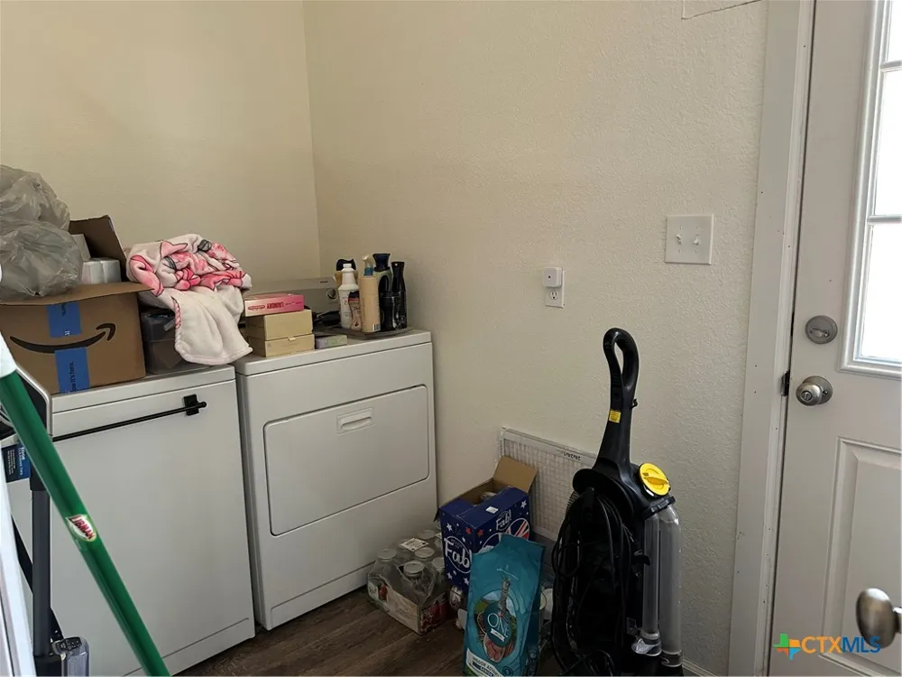 8221 Mountain Drive Salado, TX 76571