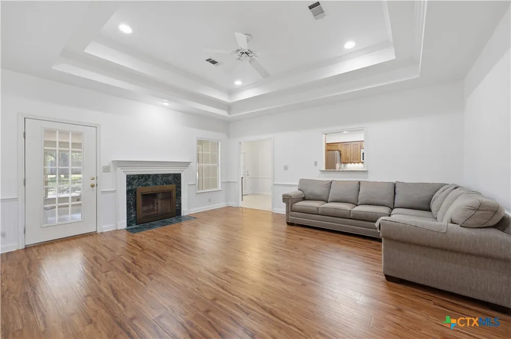 8221 Mountain Drive Salado, TX 76571