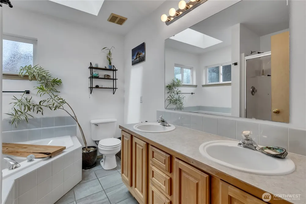 20922 112th Avenue E Graham, WA 98338