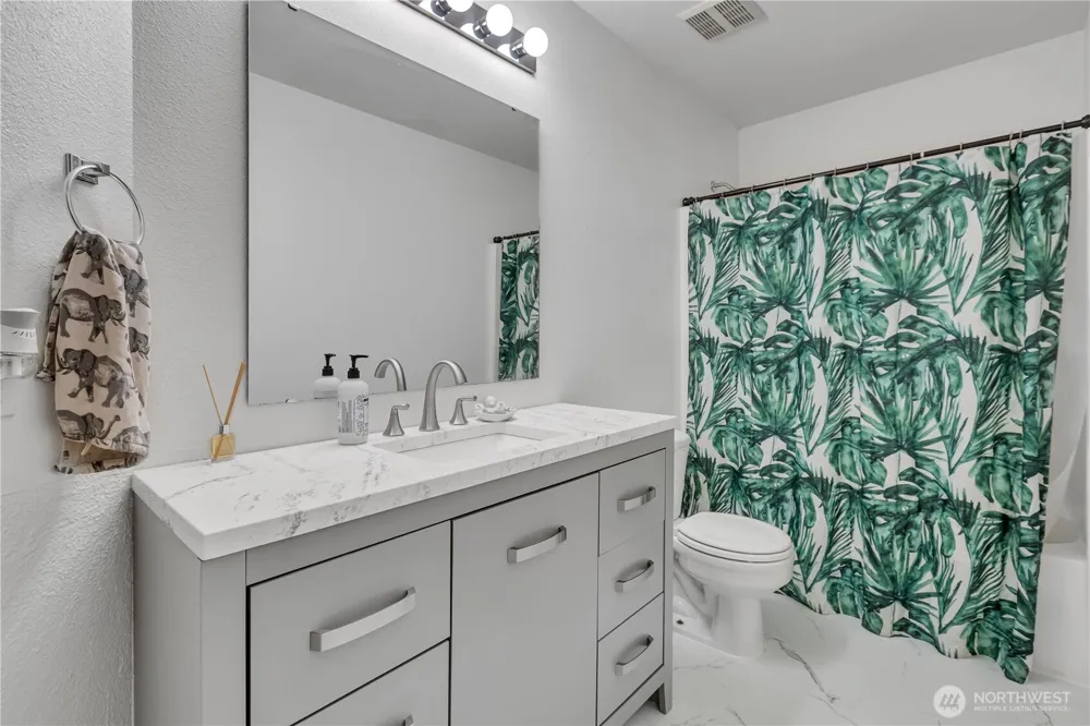 20922 112th Avenue E Graham, WA 98338