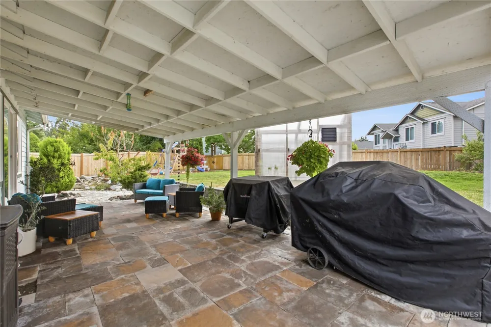 20922 112th Avenue E Graham, WA 98338