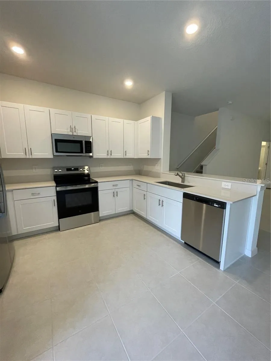 10199 TRUMPET HONEYSUCKLE WAY San Antonio, FL 33576