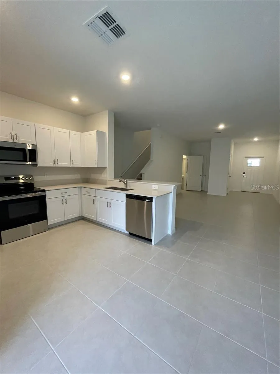 10199 TRUMPET HONEYSUCKLE WAY San Antonio, FL 33576