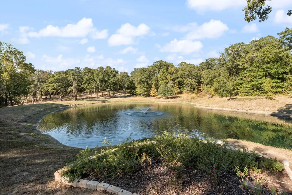 1473 County Road 2980 Windom, TX 75492