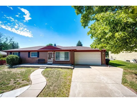 3344 W Wagon Trail Drive