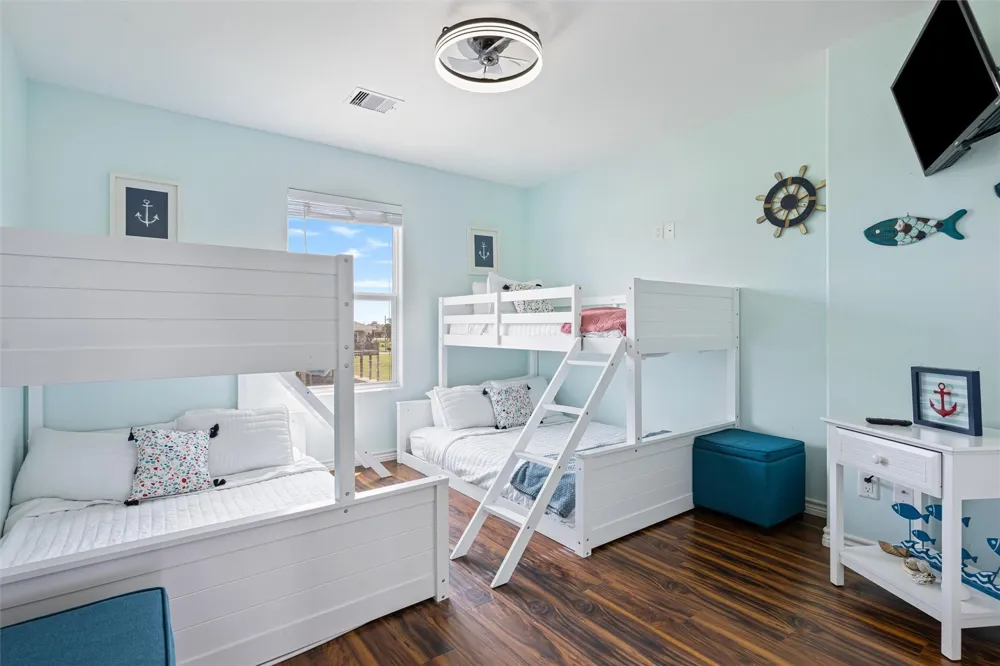 955 Townsend Drive Crystal Beach, TX 77650