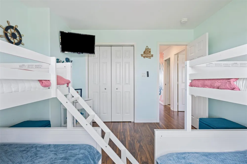 955 Townsend Drive Crystal Beach, TX 77650