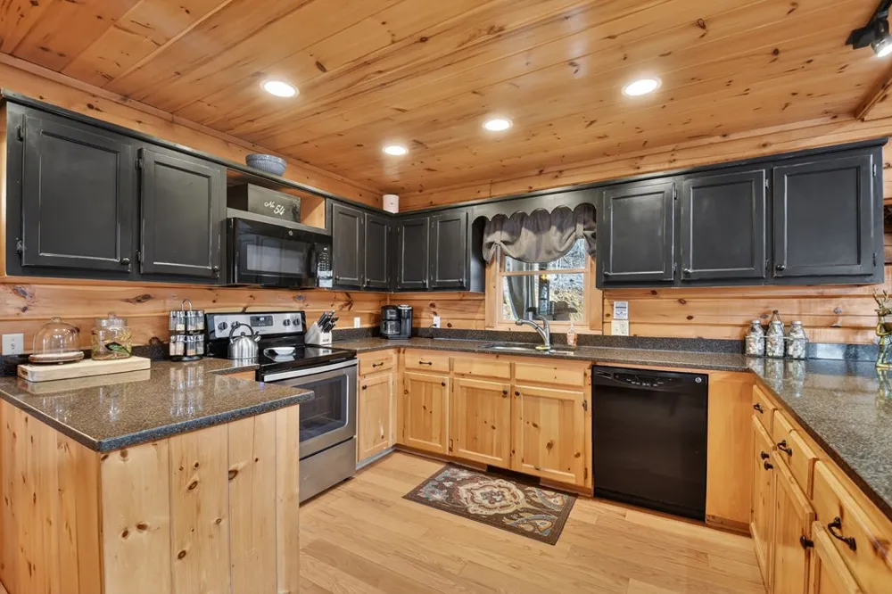54 Channing Hollow Morganton, GA 30560