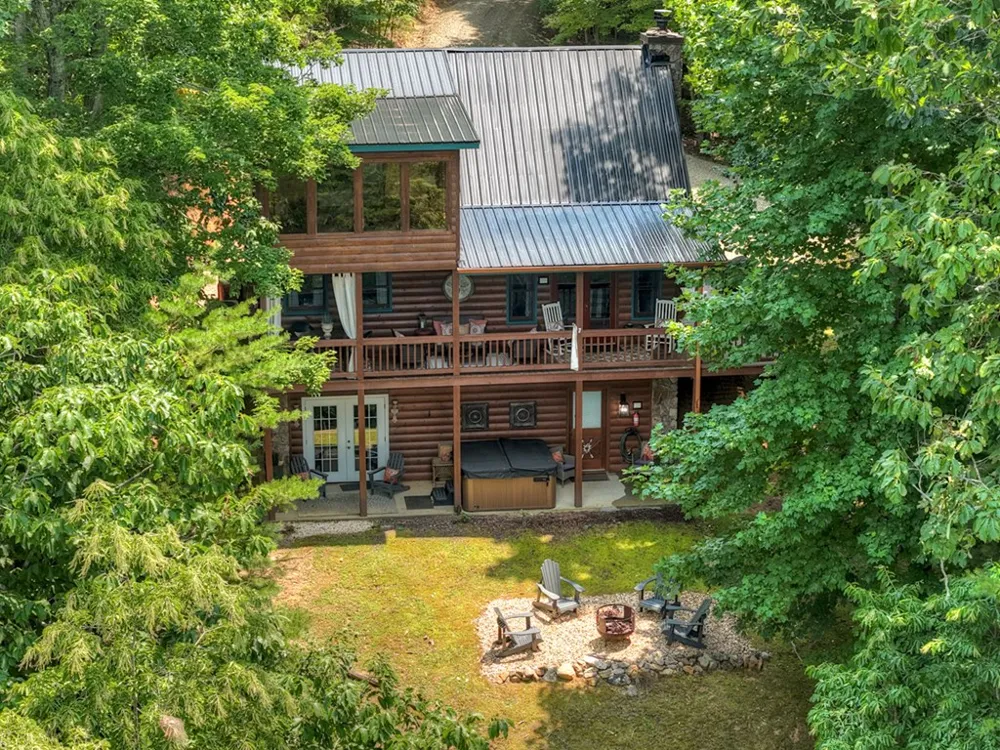 54 Channing Hollow Morganton, GA 30560