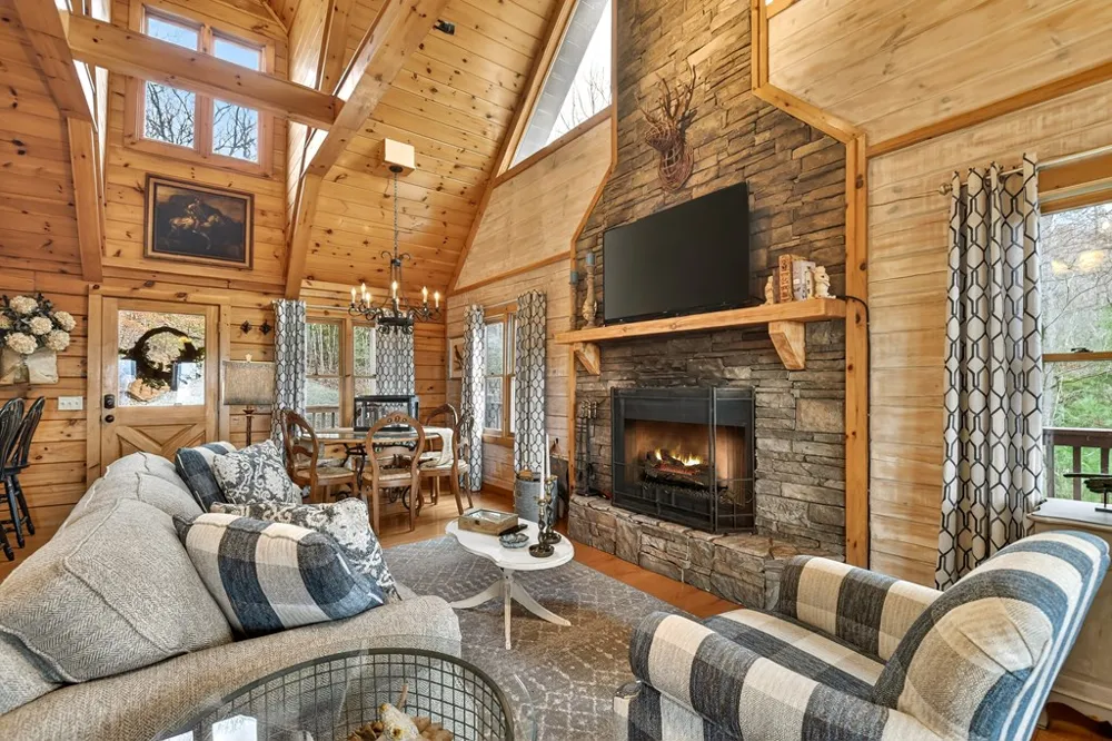 54 Channing Hollow Morganton, GA 30560
